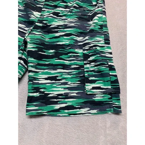 Vintage Reebok X Orchard Street Green‎ Abstract Camo Cargo Shorts Mens L 36 RARE